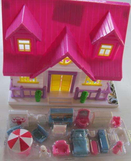 My happy Family Dollhouse and Furniture. Perfect Present!