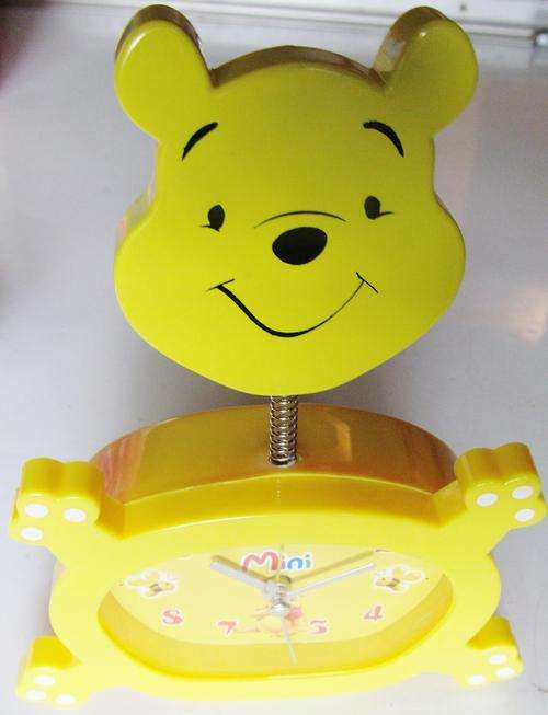 Very cute Winney bedside clock.