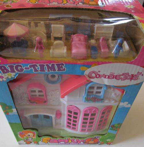 Big Time Family DOLLHOUSE including furniture....perfect for that little princess