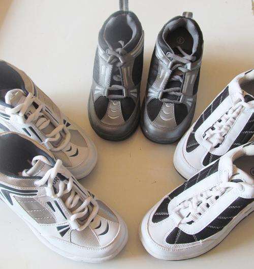 HEELIES -  Sizes 11,12,13,1,2 and 3 !!! LIMITED STOCK !!! Selling price is R199. Great quality