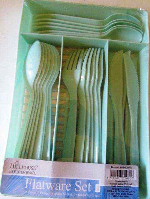 Fantastic Pick nick set by HILLHOUSE (25 Piece)  - R40 POSTING ALL ADDITIONAL ITEMS FREE