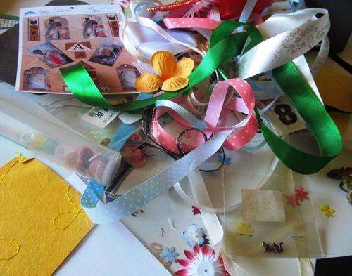 Scrap Kit of odds and ends - SHIPPING R40 & ALL ADDITIONAL ITEMS R FREE