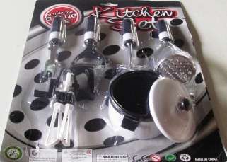 Fantastic, high quality, kitchen appliance playset- Shipping R40, additional items are FREE