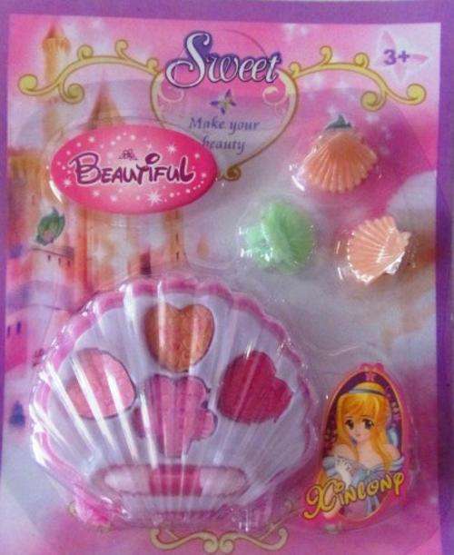 Girls Make up Sets, Variety of diffrent types BY