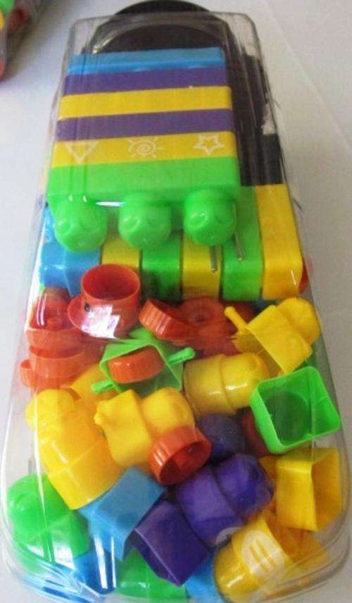 Extra Large building block set in convienient carry/storage case