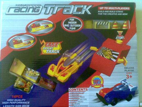 Racing Track, with 2 racing cars!!! ***Postage only R30 and R10 per additional item***