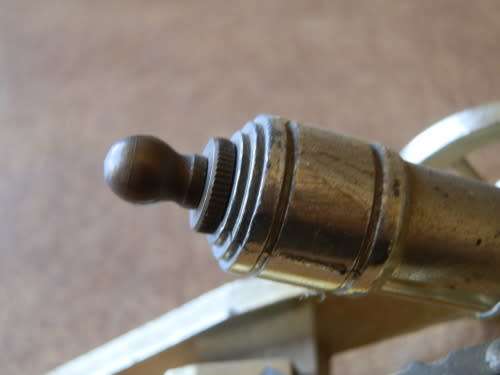 Old brass/gold tone Canon- lighter