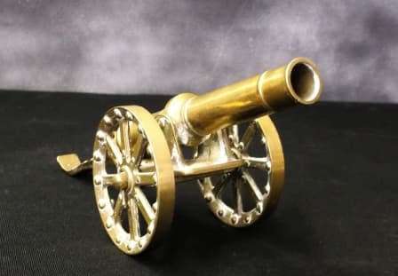 DETAILED VINTAGE SOLID BRASS CANON ORNAMENT ***RARE***