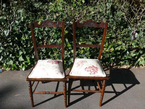 Set of 2 Victorian chairs