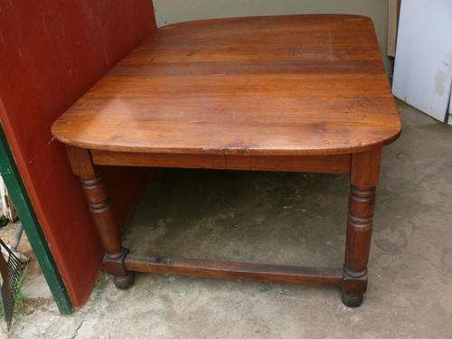 Teak Table, comfortable 4-seater