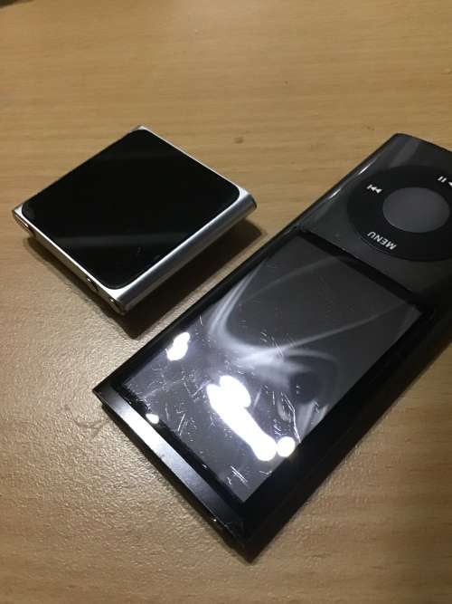 IPod Nano 6th Gen 16GB ++ iPod Nano 5th Gen 8GB