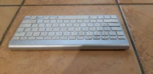 Apple Bluetooth Keyboard