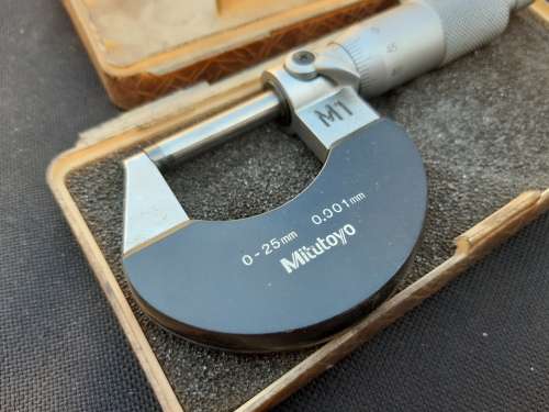 Mitutoyo 0-25mm Micrometer. No 102-119