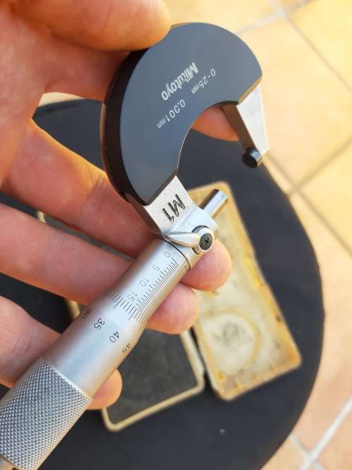 Mitutoyo 0-25mm Micrometer. No 102-119