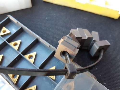 Various tip tools for lathes and milling cutters