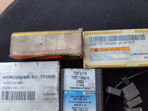 Various tip tools for lathes and milling cutters