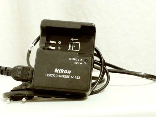 Nikon digital camera battery charger for D3000