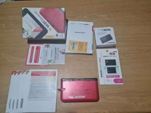 Nintendo 3DS XL - Red/Black