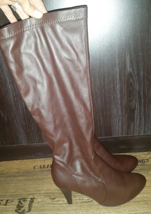 Knee high boots woolworths best sale
