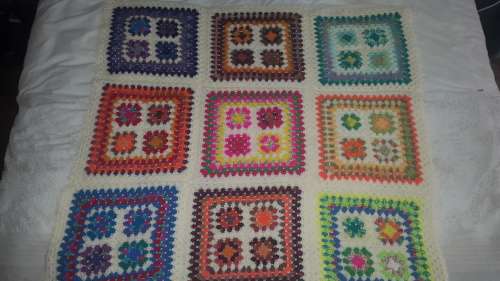 Beautifull Handcrafted crocheted blanket with blocks design * A must for any home