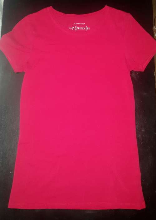 Sexy red round neck ladies Tee * As new * Size 34