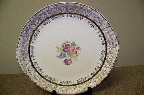 Royal China decorative plate 27cm