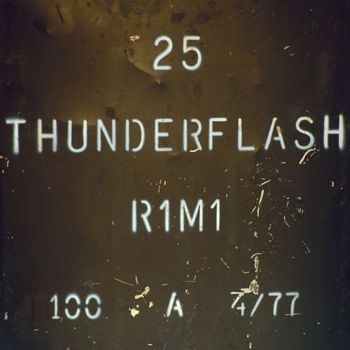 THUNDERFLASH TIN - SADF - GOOD CONDITION