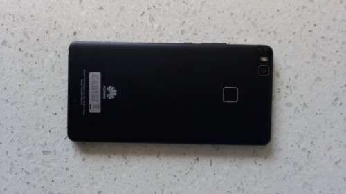 Huawei P9 Lite VNS-L31 - 16GB - BLACK (comes with free black cover with it)