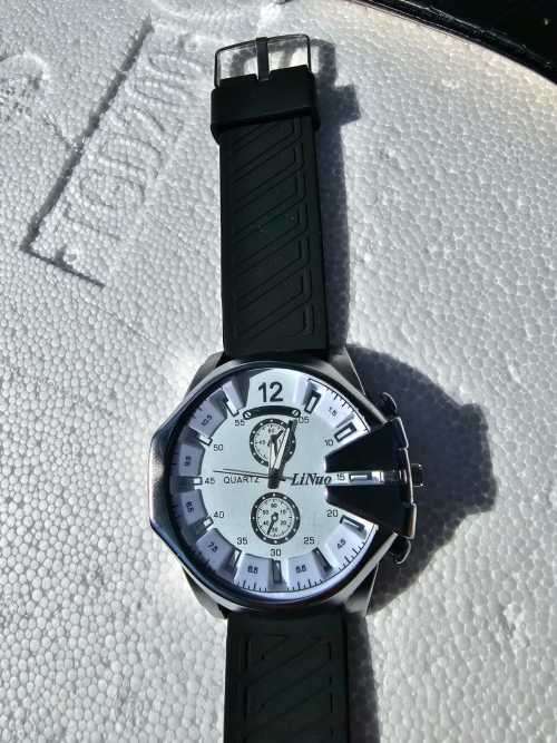 CHECK THIS OUT!!!!! Men`s Elegant Watches