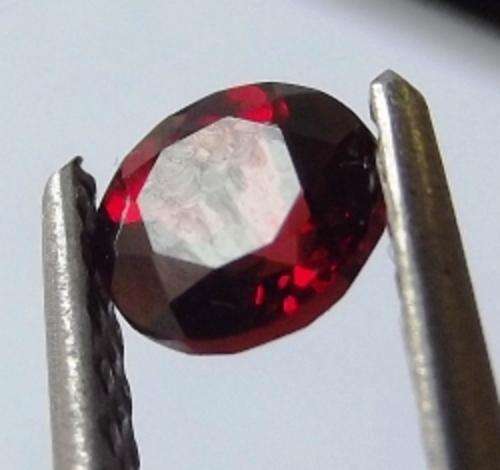 5mm Round Garnet from Mozambique by Dazzling Jewellers
