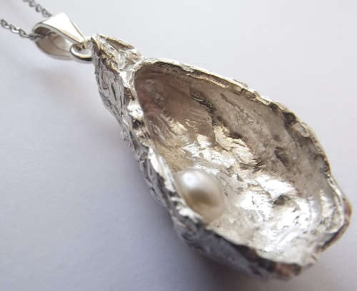 Knysna Lagoon Oyster with Freshwater Pearl