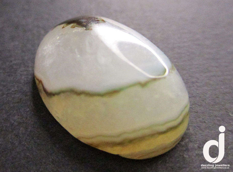 Agate Cabochon: 10.10ct  | 17.81x12.94mm