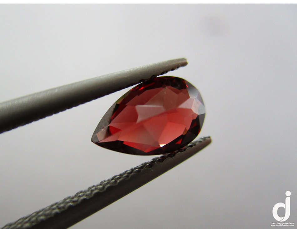 Garnet | Pear | 8x5mm | 1.15ct