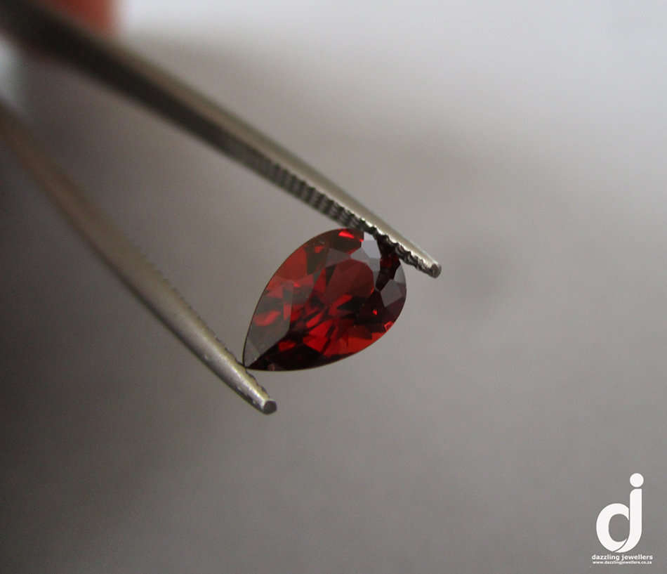 Garnet | Pear | 8x5mm | 1.15ct