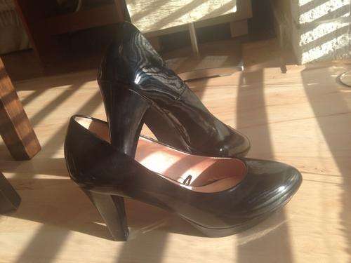 BARGAIN: NEW Patent leather High Heels Platforms /// Must Have /// SA size 7