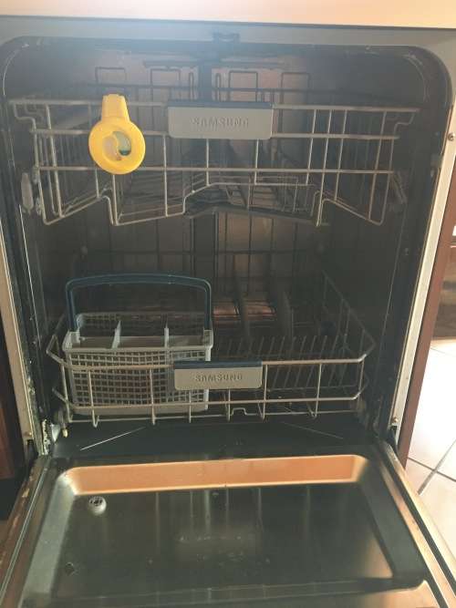 Samsung Dishwasher - Not Working with E3 Error - Selling for Parts or repair - Collection Only