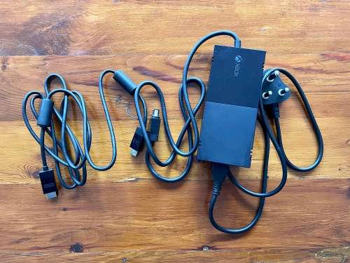 Xbox One Console 500GB with 1 controller