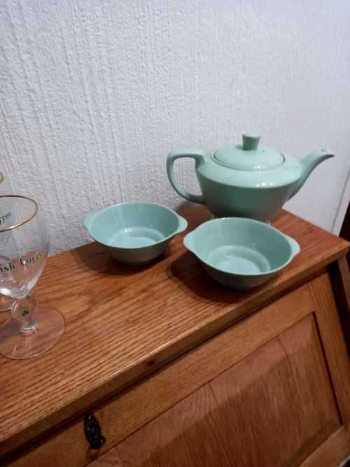 Woods tea[/pot in beutiful mint  green