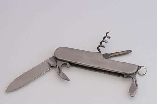 MULTIFUNCTION POCKET KNIFE