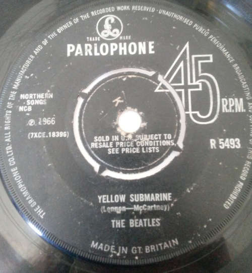 The Beatles - Eleanor Rigby/Yellow Submarine First Pressing 1966 Vinyl 7" Single UK