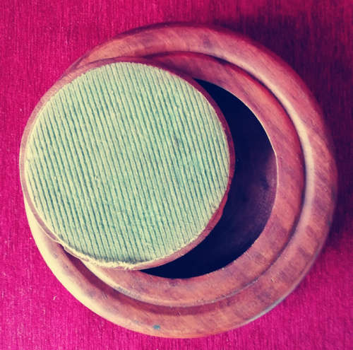 Round Wooden Tobacco Storage Container/Humidifier