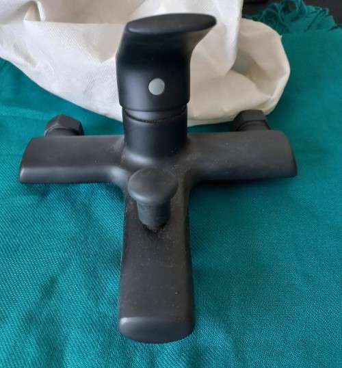 Sergie only - Magnetite Bath Mixer with Handshower and Acces