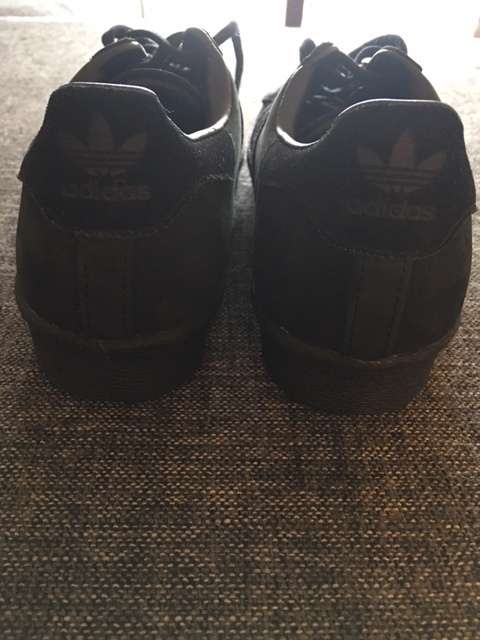 Adidas Superstar 80s (Size 5) with metal toe (Black)