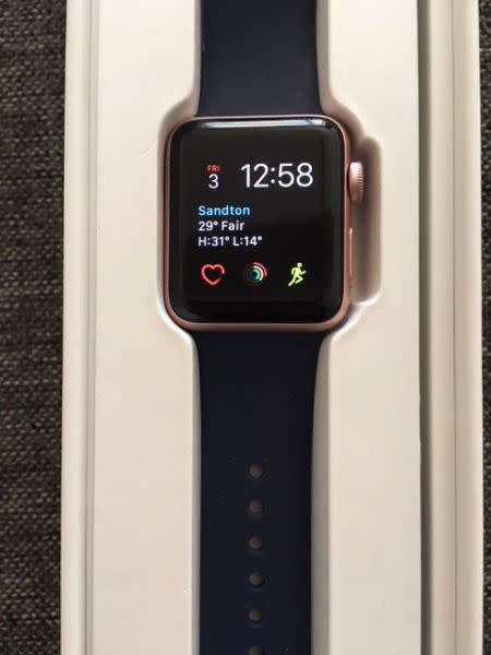 Apple Watch Series 2 (Rose Gold - 38mm)