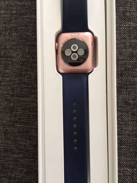 Apple Watch Series 2 (Rose Gold - 38mm)