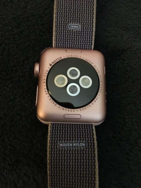 Apple Watch Series 2 (Rose Gold - 38mm)