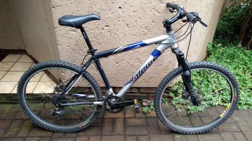 Raleigh nomad mountain bike 2025