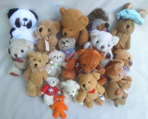 RELISTED DUE TO NON-PAYMENT - SEVENTEEN CUTE, CLEAN MINIATURE TEDDIES AND FRIENDS!!