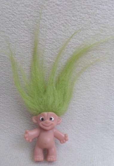 THE TINIEST LITTLE 'WKW' TROLL OUT!!