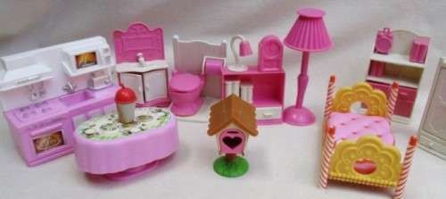 A WHOLE LOAD OF MIMIATURE DOLL HOUSE FURNITURE!!